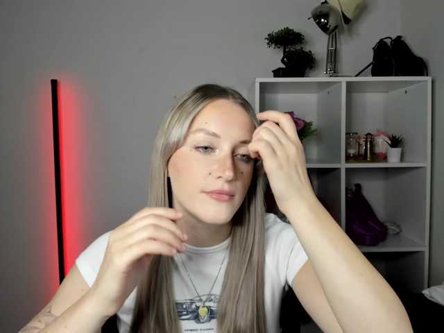 EvelynBlond