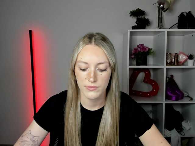 EvelynBlond
