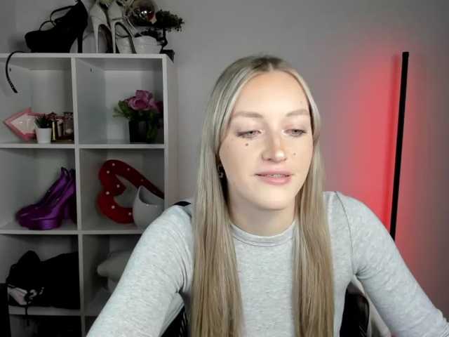 EvelynBlond