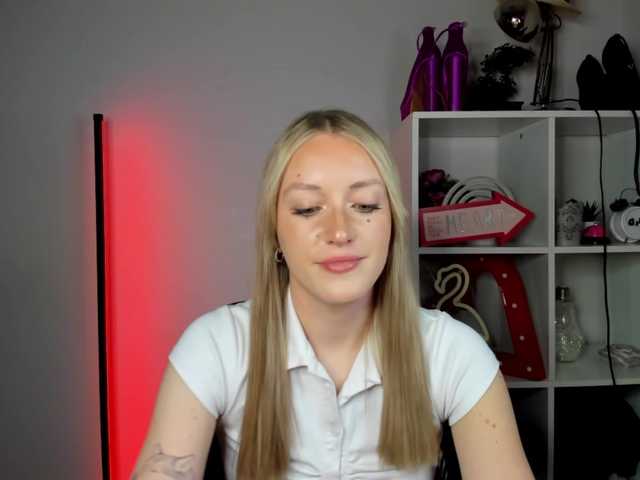 EvelynBlond