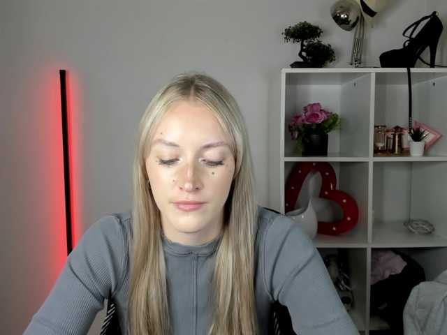 EvelynBlond