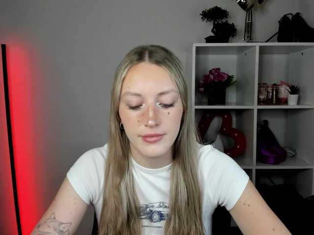 EvelynBlond