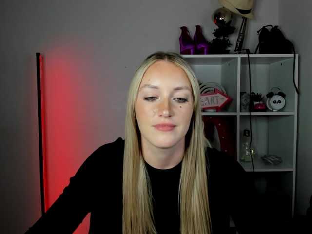 EvelynBlond