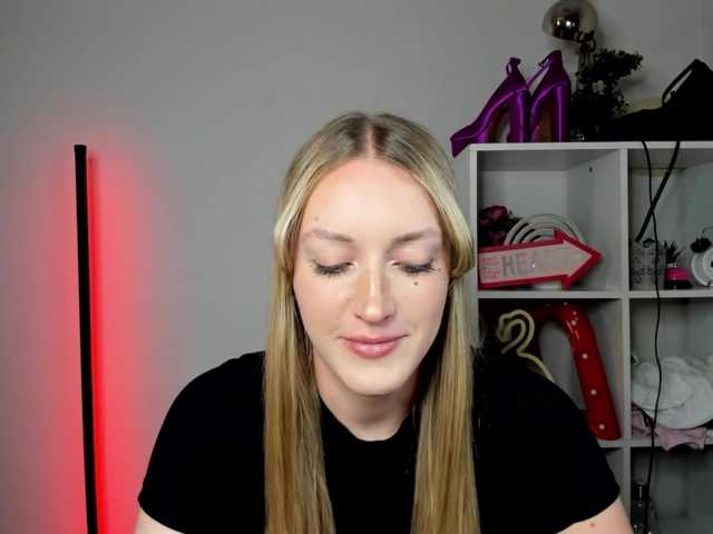 EvelynBlond