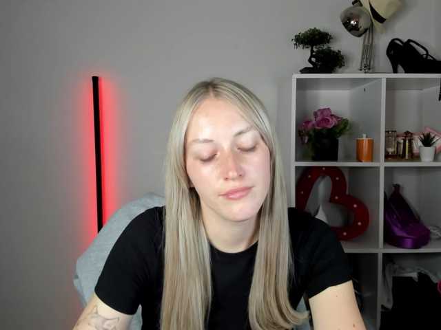 EvelynBlond