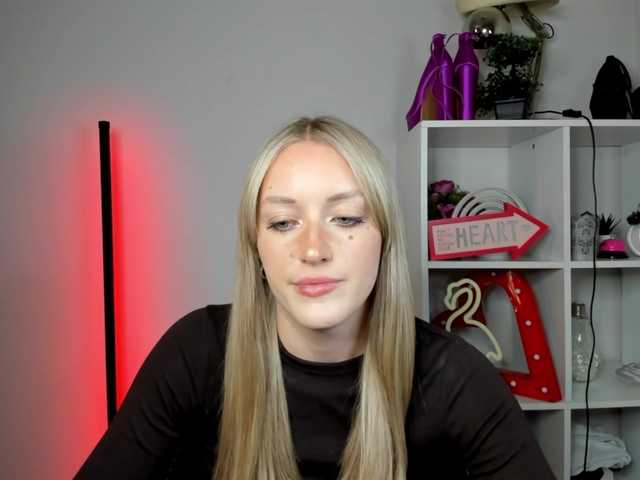 EvelynBlond