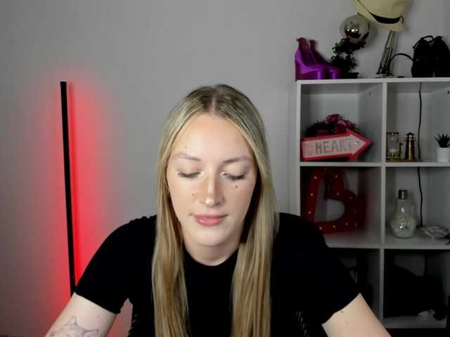 EvelynBlond