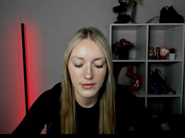 EvelynBlond