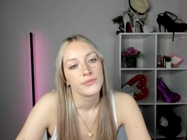 EvelynBlond