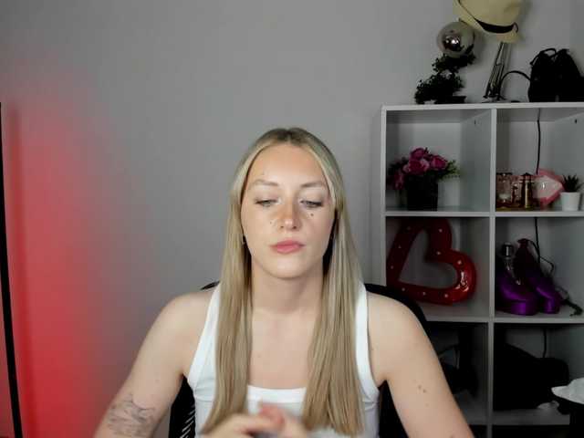 EvelynBlond