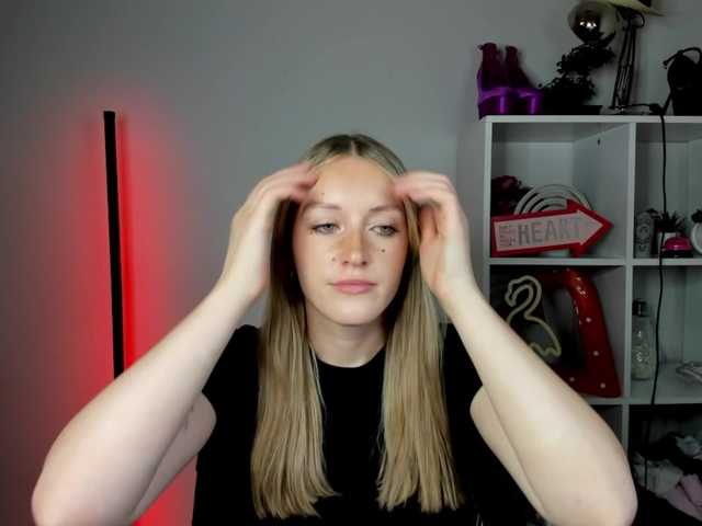 EvelynBlond