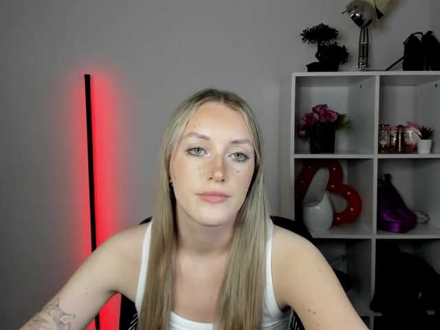 EvelynBlond