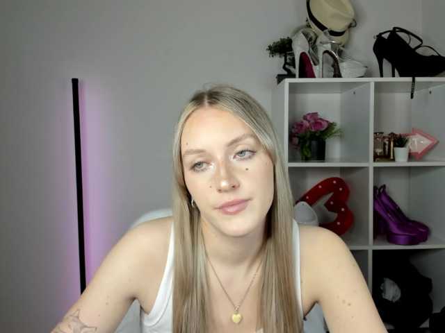 EvelynBlond