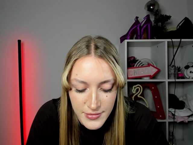 Preview of evelynblond26