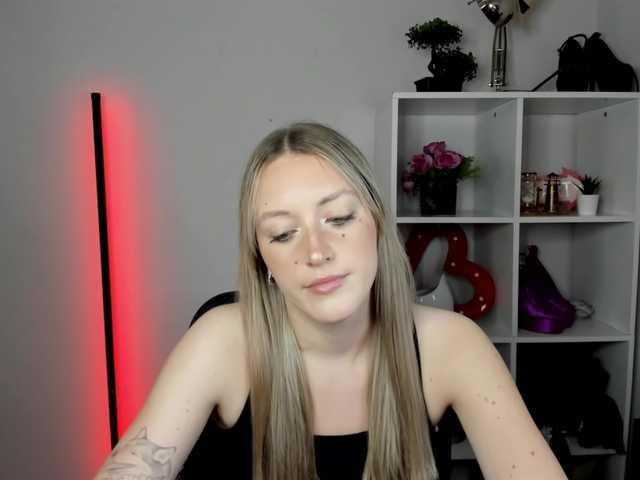 EvelynBlond
