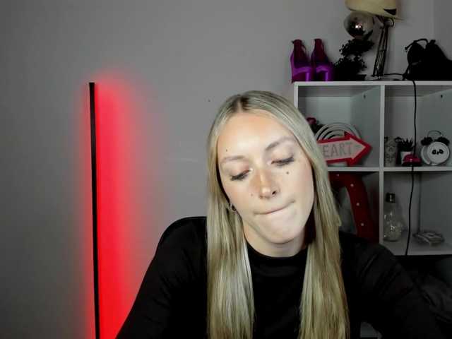 EvelynBlond