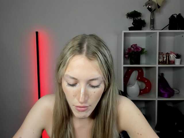 EvelynBlond
