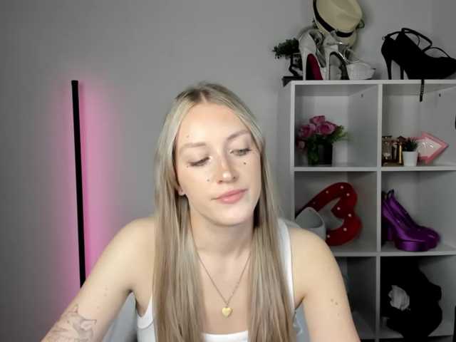 EvelynBlond