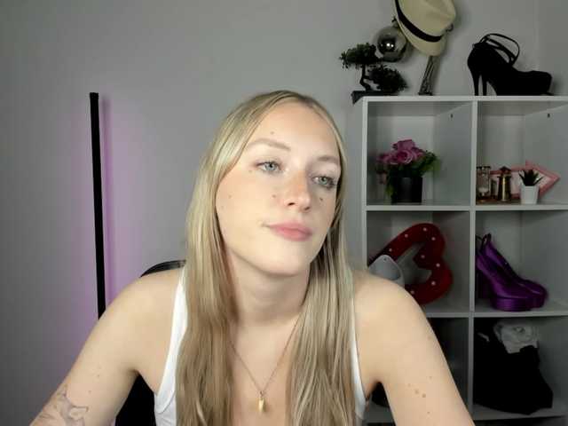 EvelynBlond