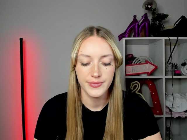 Preview of evelynblond26