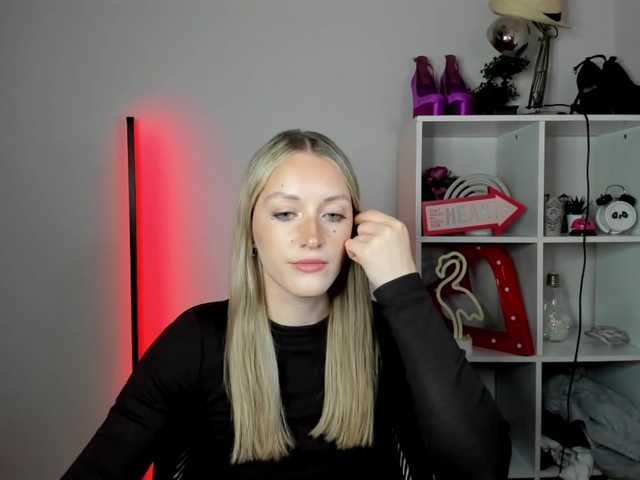 EvelynBlond