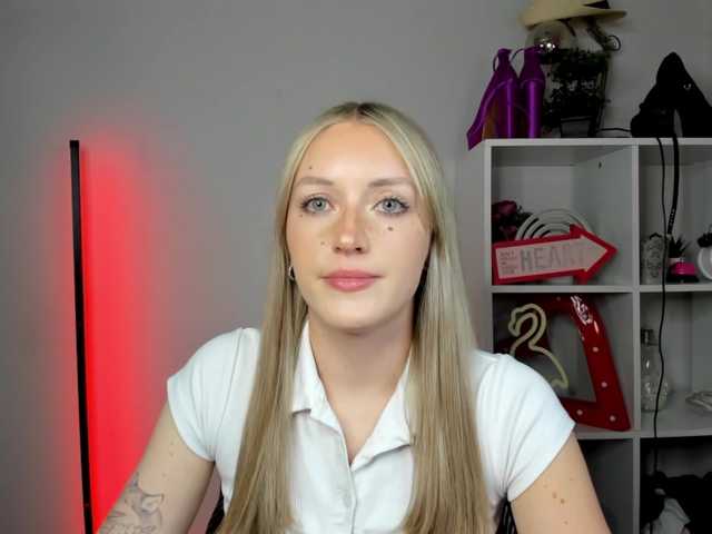 EvelynBlond