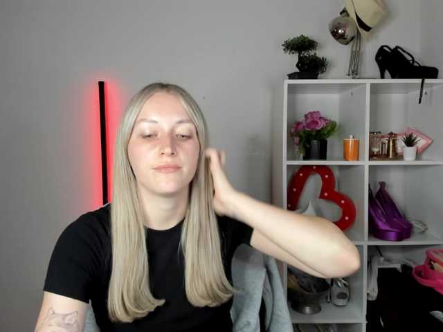 EvelynBlond