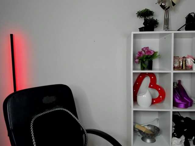 EvelynBlond