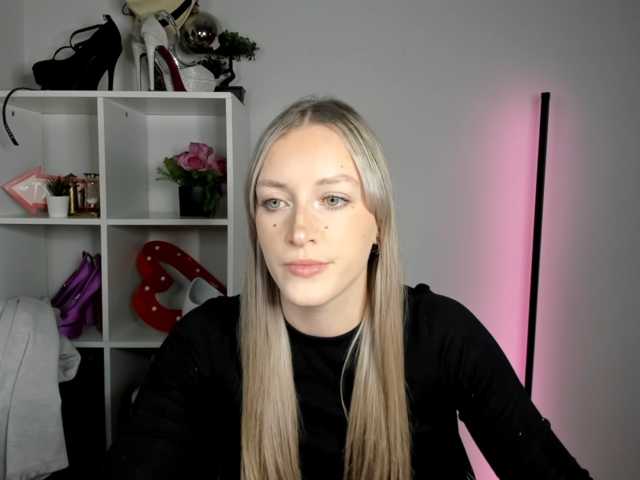 EvelynBlond