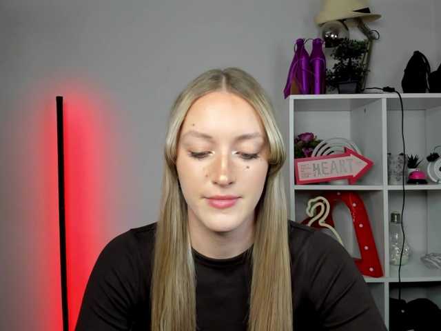 EvelynBlond