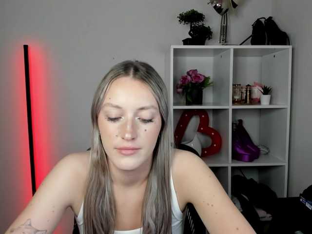 EvelynBlond