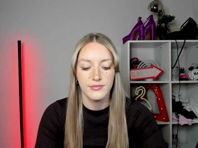 EvelynBlond