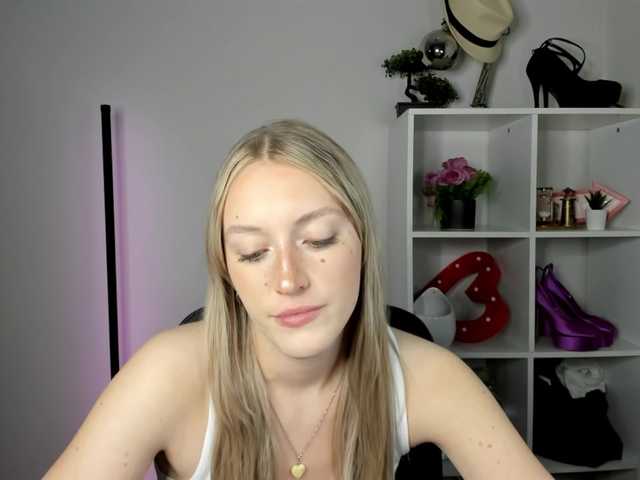 EvelynBlond
