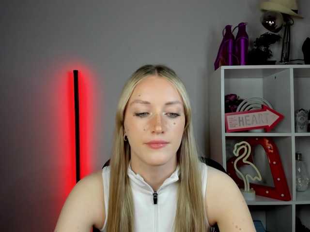 EvelynBlond
