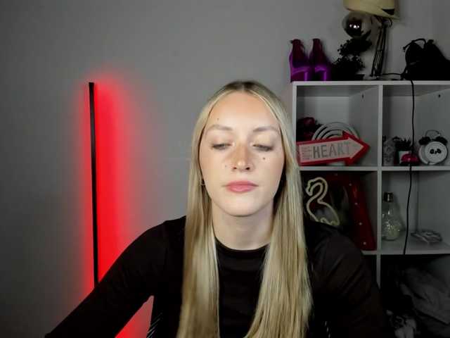 EvelynBlond