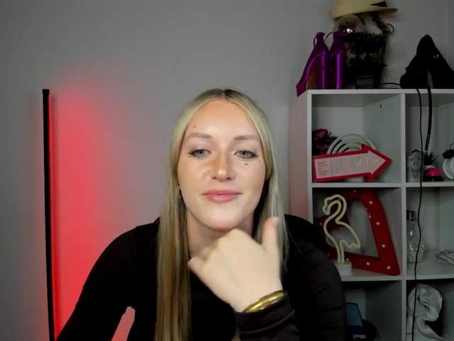 EvelynBlond
