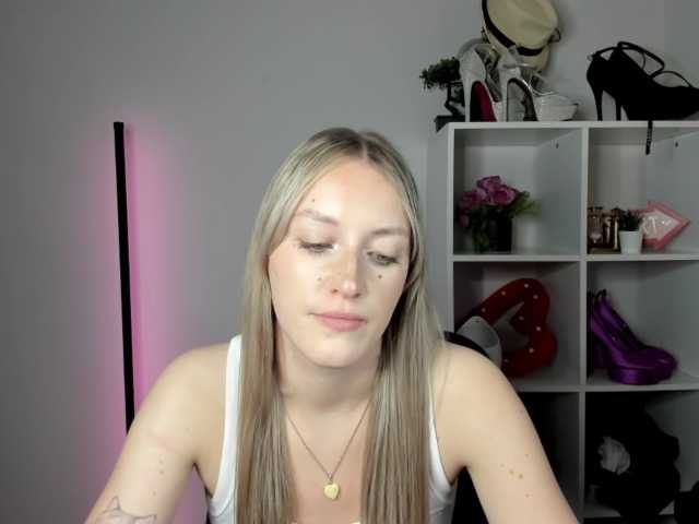 EvelynBlond