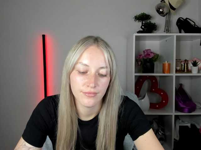 EvelynBlond