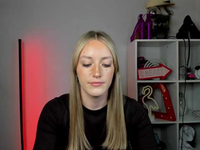 EvelynBlond