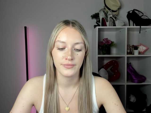 EvelynBlond
