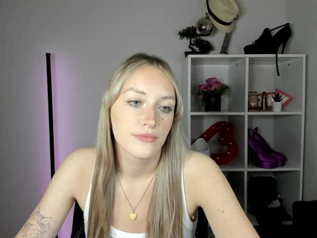EvelynBlond