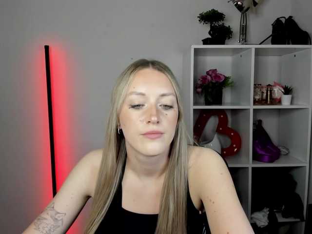 EvelynBlond