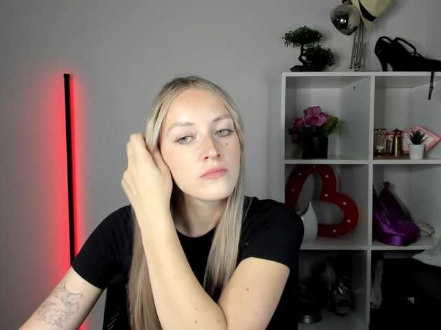 EvelynBlond