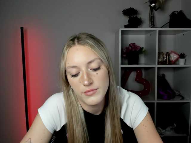 EvelynBlond