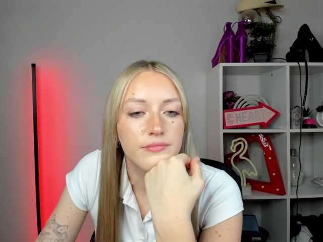 EvelynBlond
