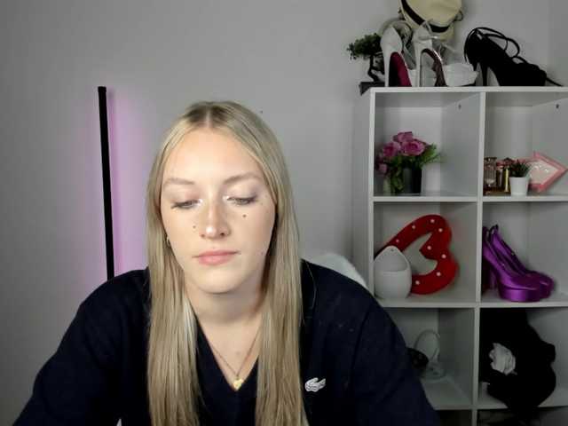 EvelynBlond