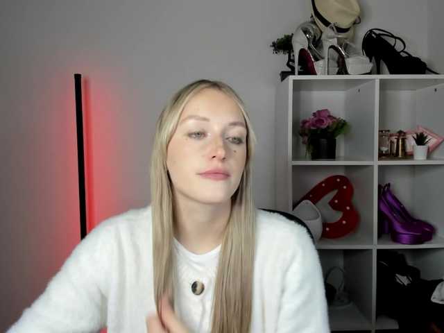 EvelynBlond
