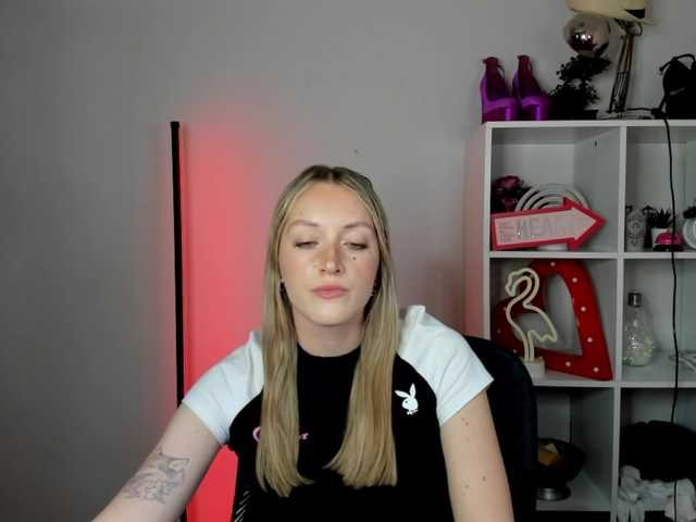 EvelynBlond