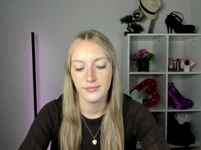 EvelynBlond