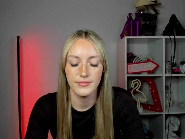 EvelynBlond